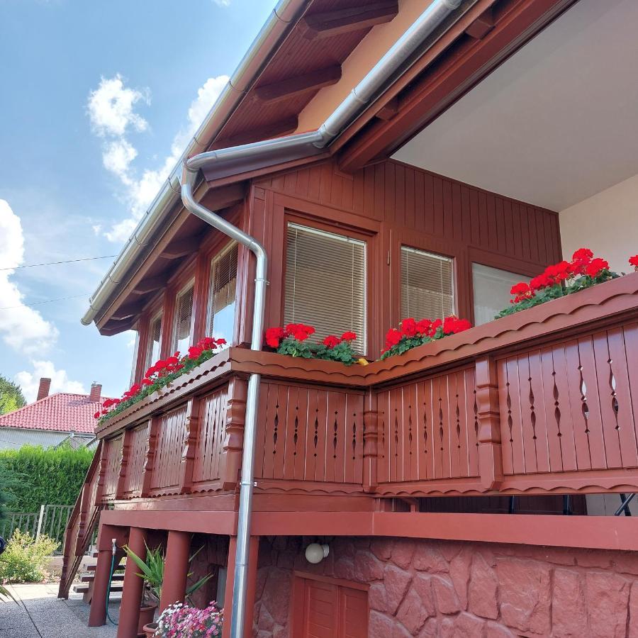 Erika Apartmanhazak Hévíz Exteriör bild
