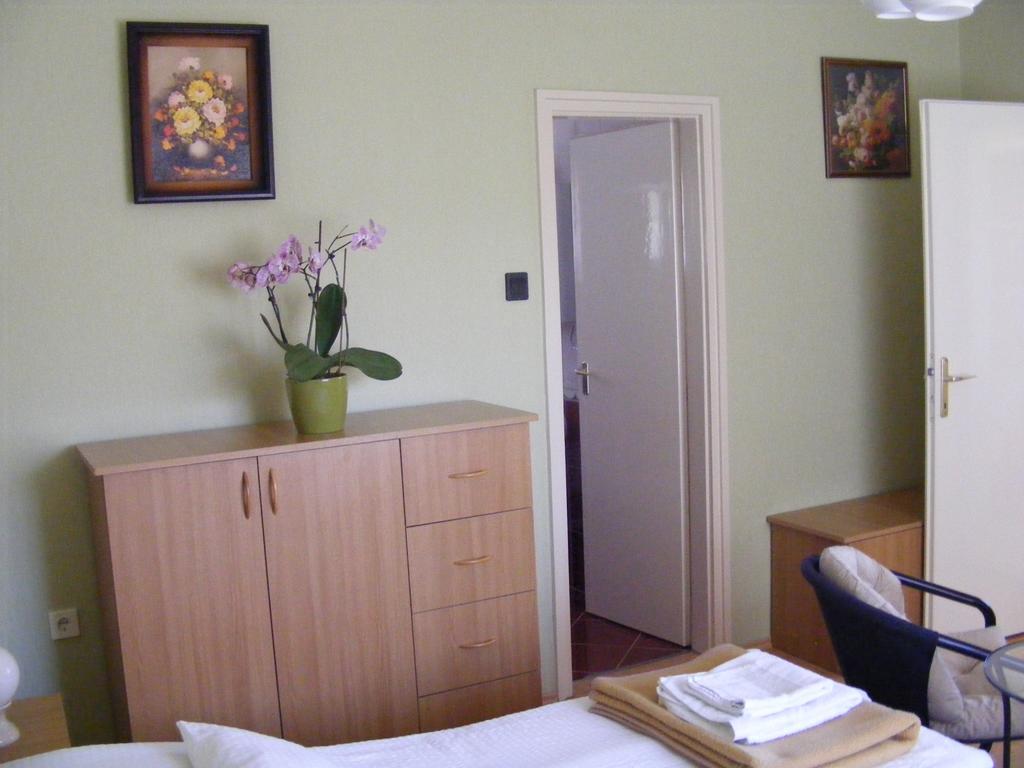 Erika Apartmanhazak Hévíz Exteriör bild