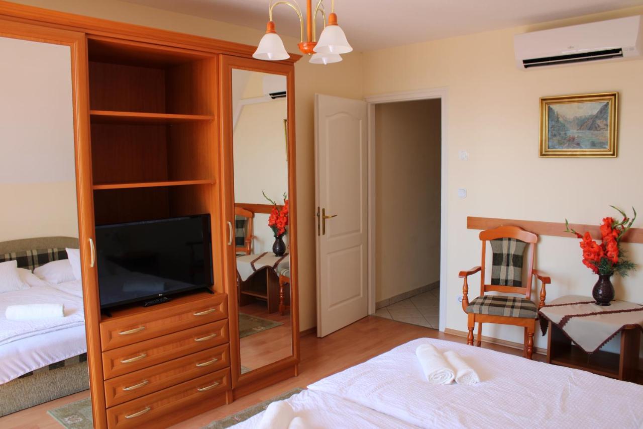 Erika Apartmanhazak Hévíz Exteriör bild