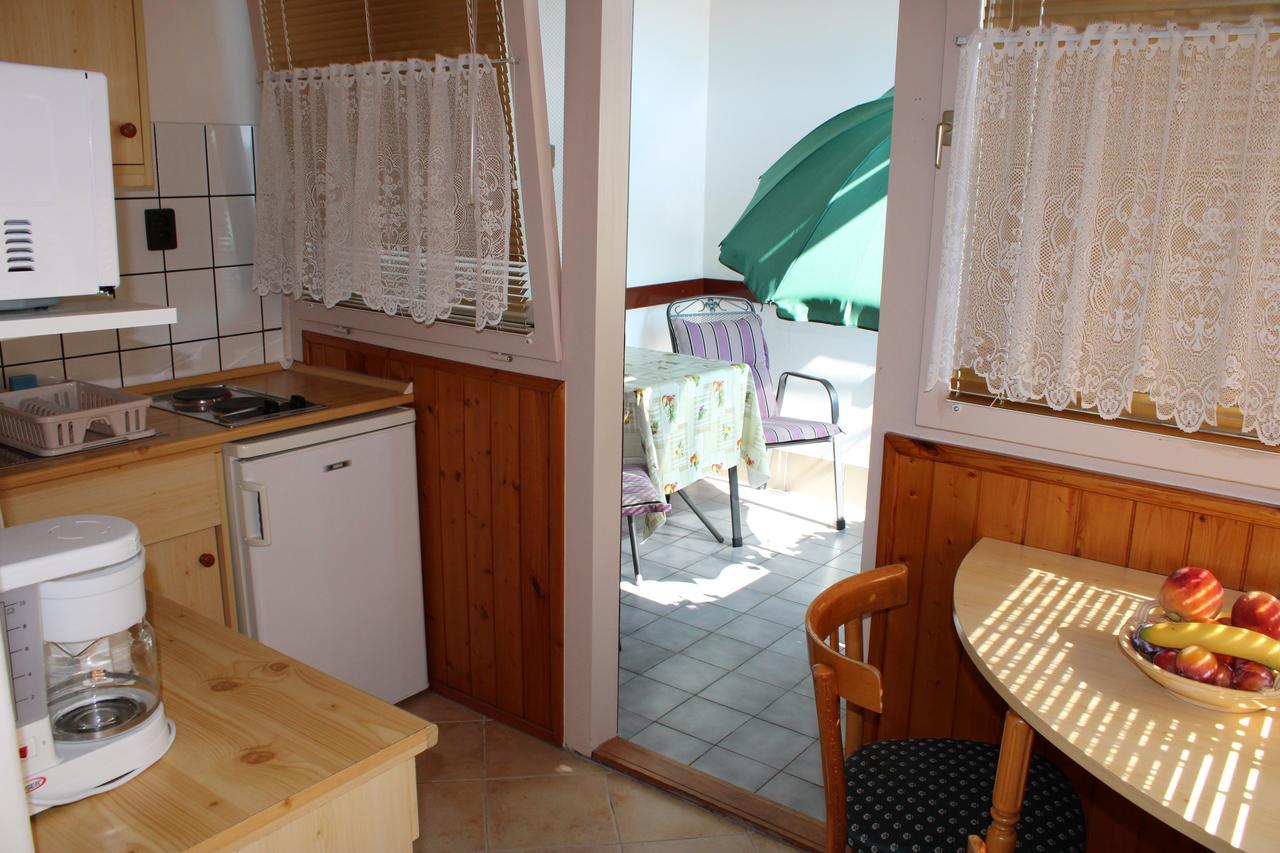 Erika Apartmanhazak Hévíz Exteriör bild